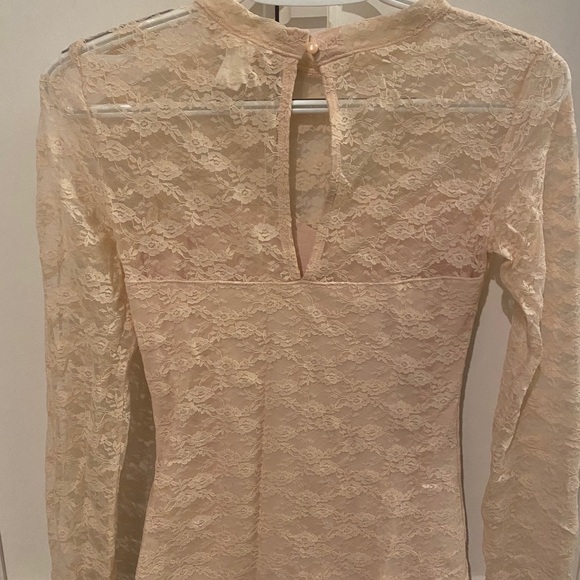 Lace top - Picture 3 of 4